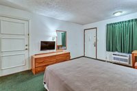 2400 South Valley Drive, McAlester, OK 74501