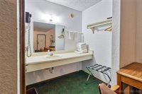 2400 South Valley Drive, McAlester, OK 74501