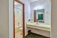 2400 South Valley Drive, McAlester, OK 74501