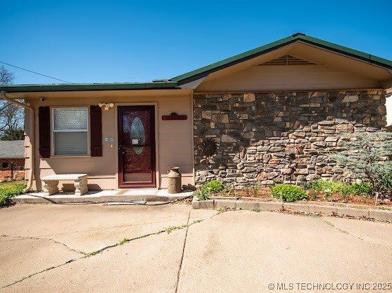 374 Cedar Tree Drive, Crowder, OK 74430