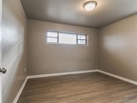 1805 South Jensen Avenue, El Reno, OK 73036