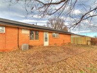 1805 South Jensen Avenue, El Reno, OK 73036