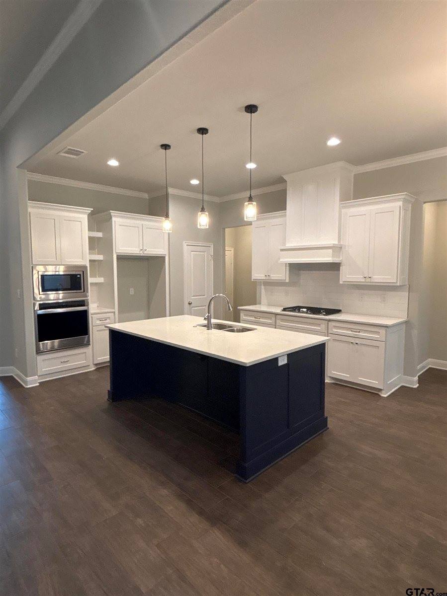 11754 Jayden Ln, Tyler, TX 75703