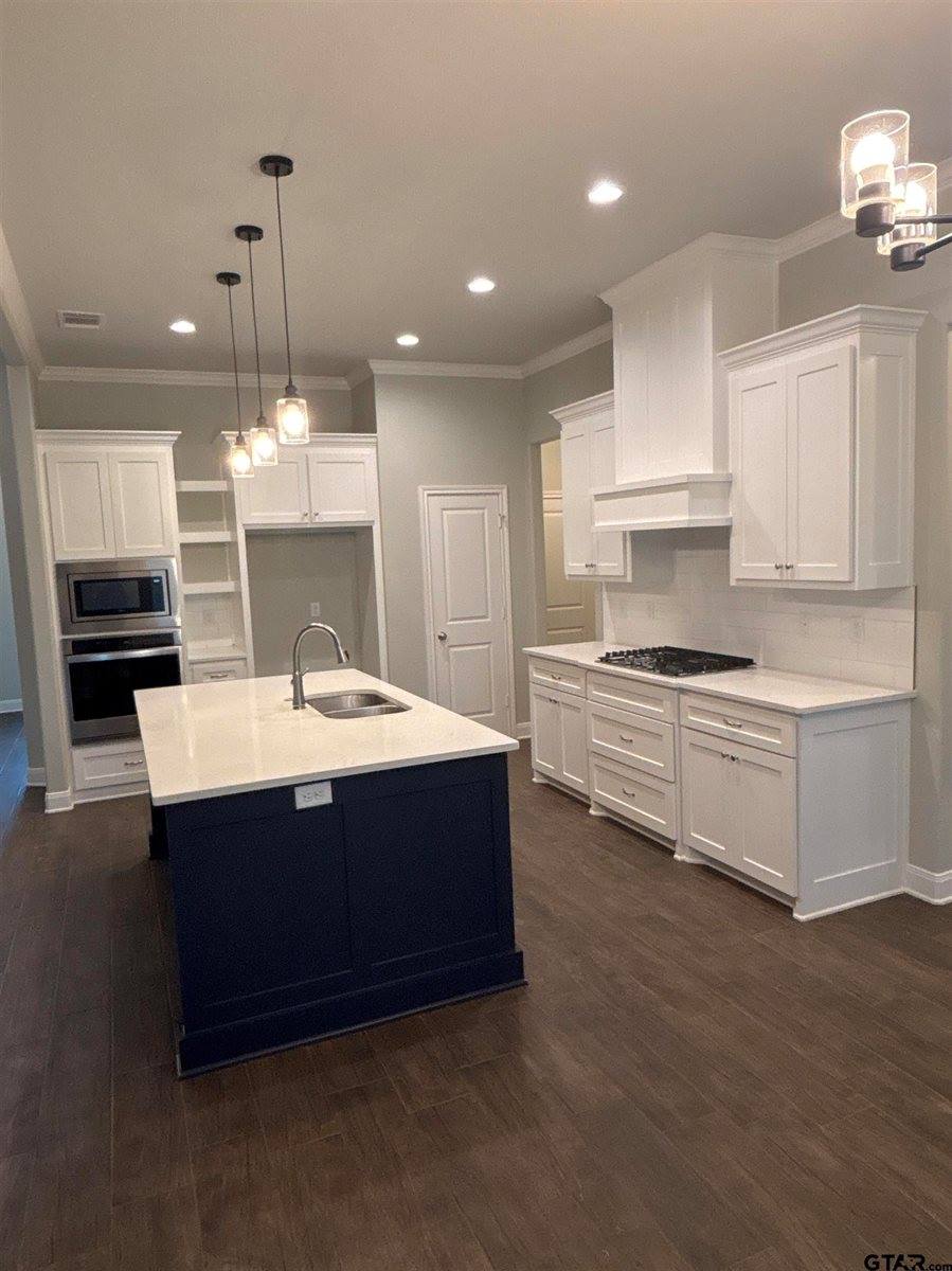 11754 Jayden Ln, Tyler, TX 75703