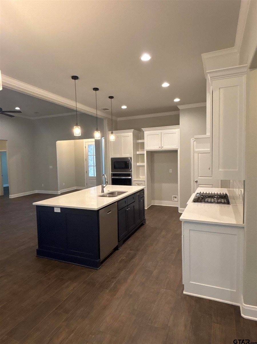 11754 Jayden Ln, Tyler, TX 75703