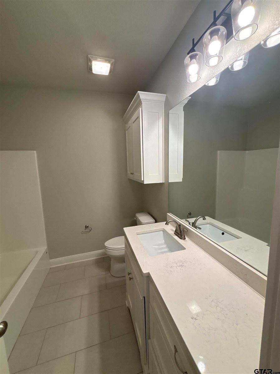 11754 Jayden Ln, Tyler, TX 75703