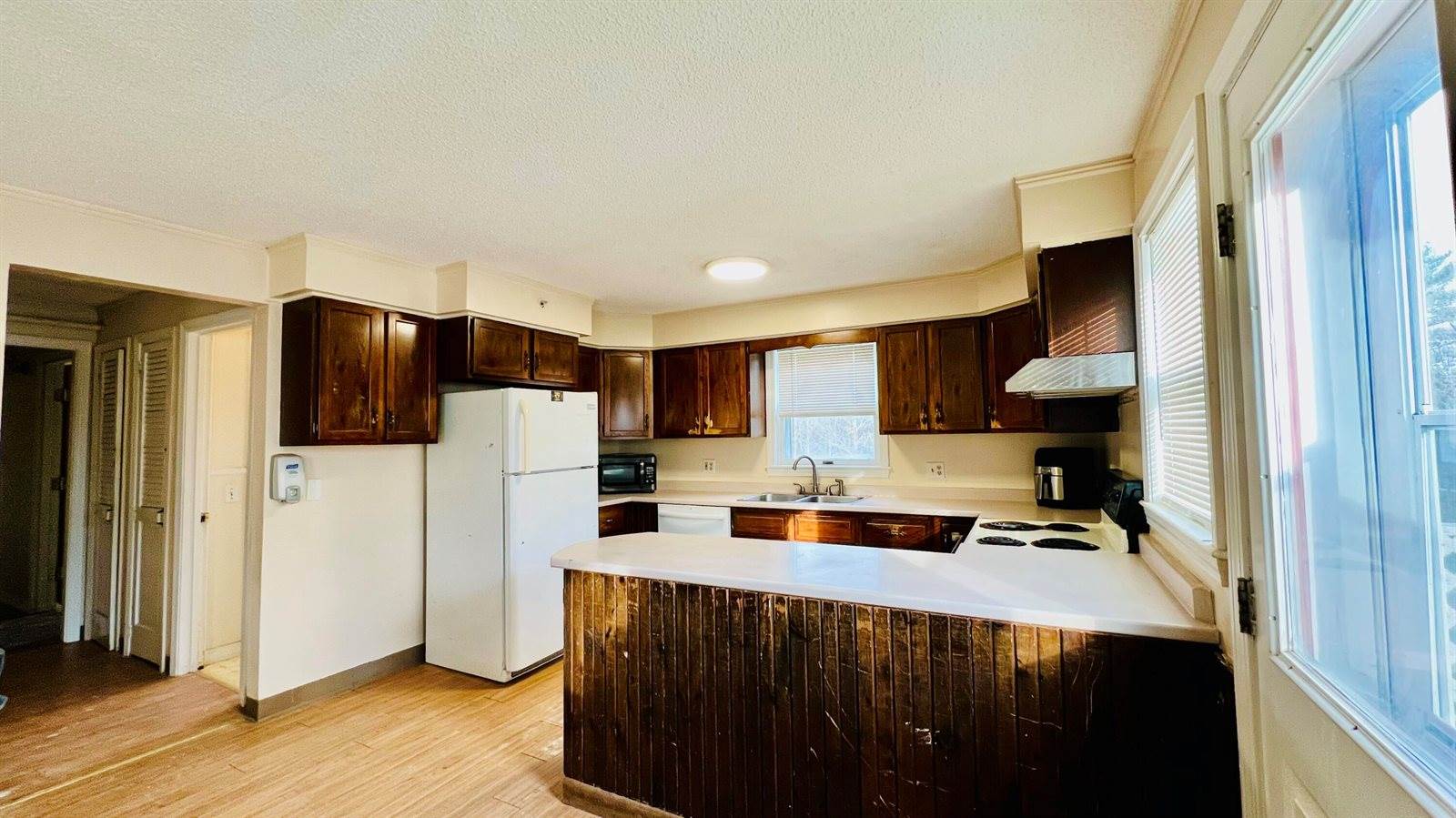 1883 Essex Street, Bangor, ME 04401