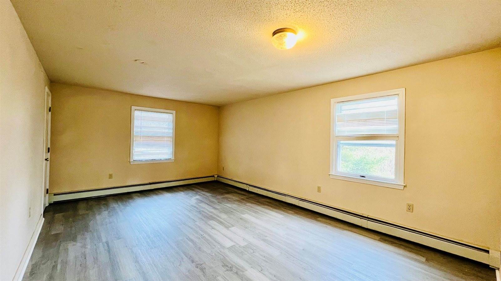 1883 Essex Street, Bangor, ME 04401