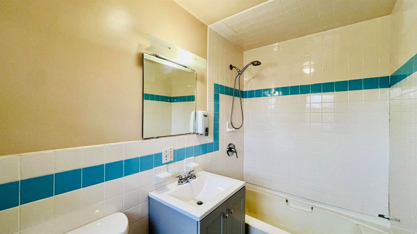 1883 Essex Street, Bangor, ME 04401