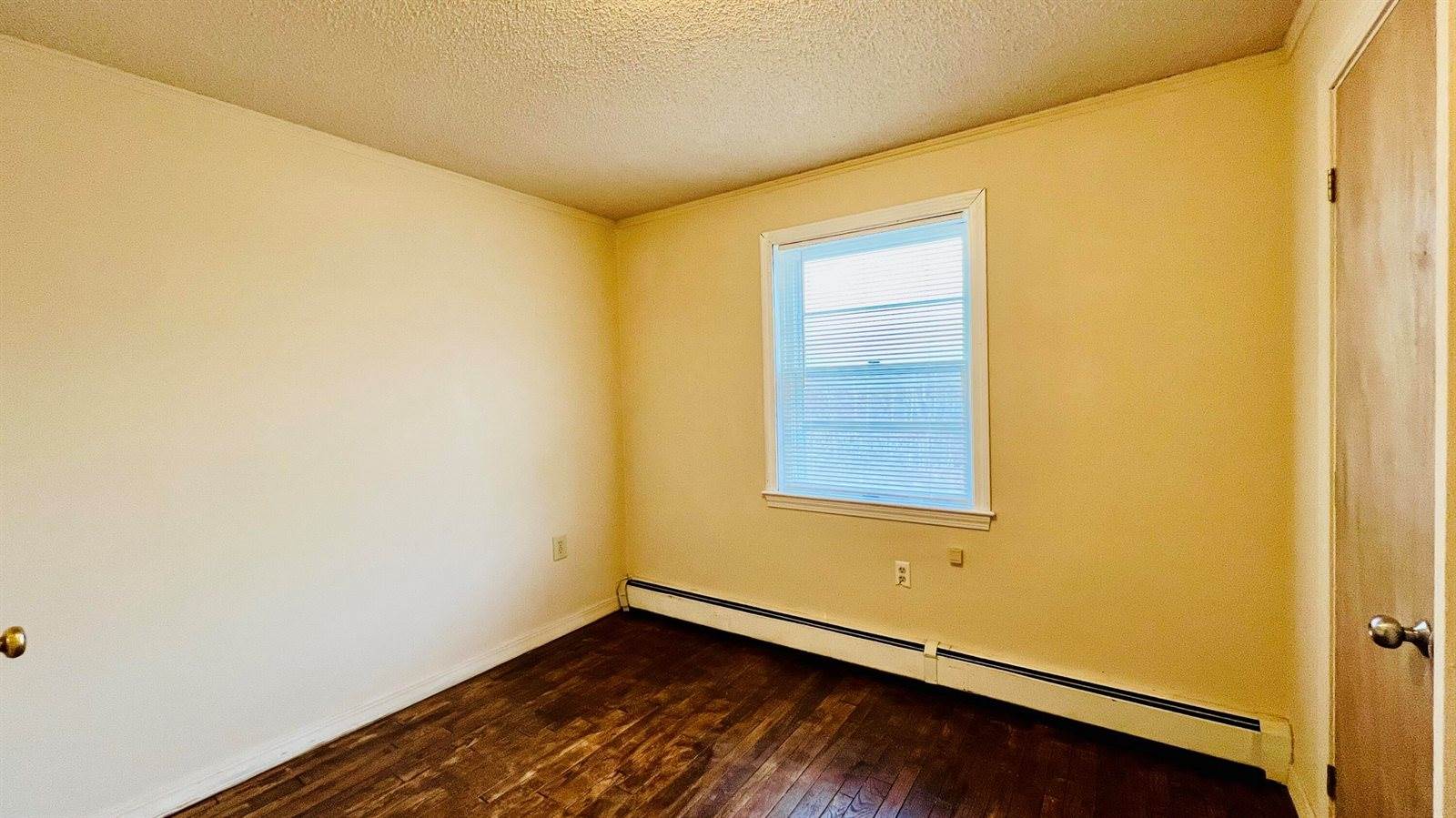 1883 Essex Street, Bangor, ME 04401