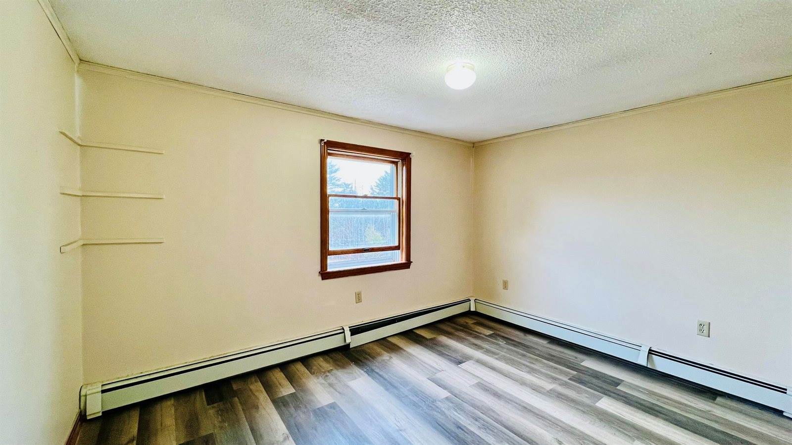 1883 Essex Street, Bangor, ME 04401