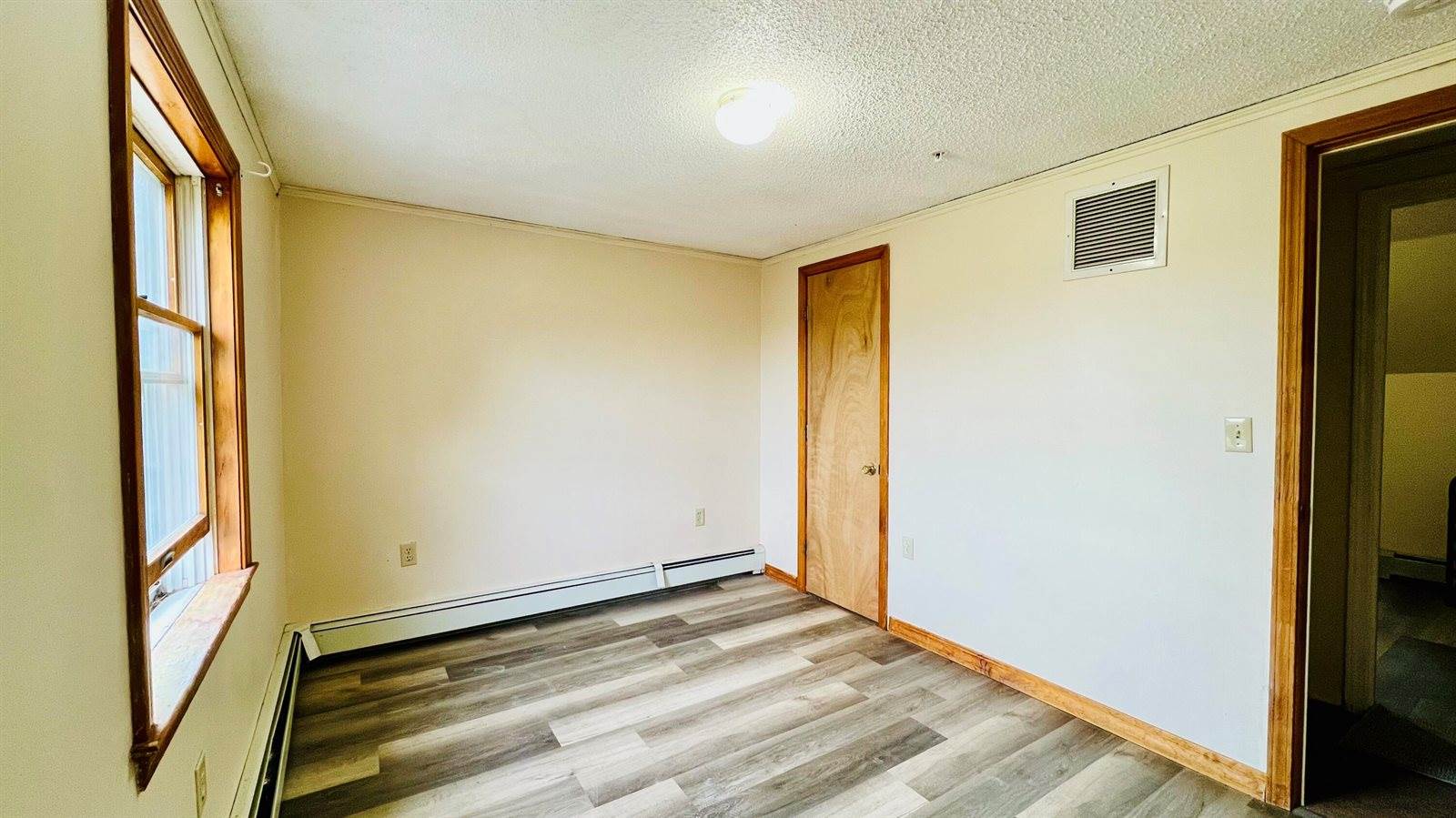 1883 Essex Street, Bangor, ME 04401