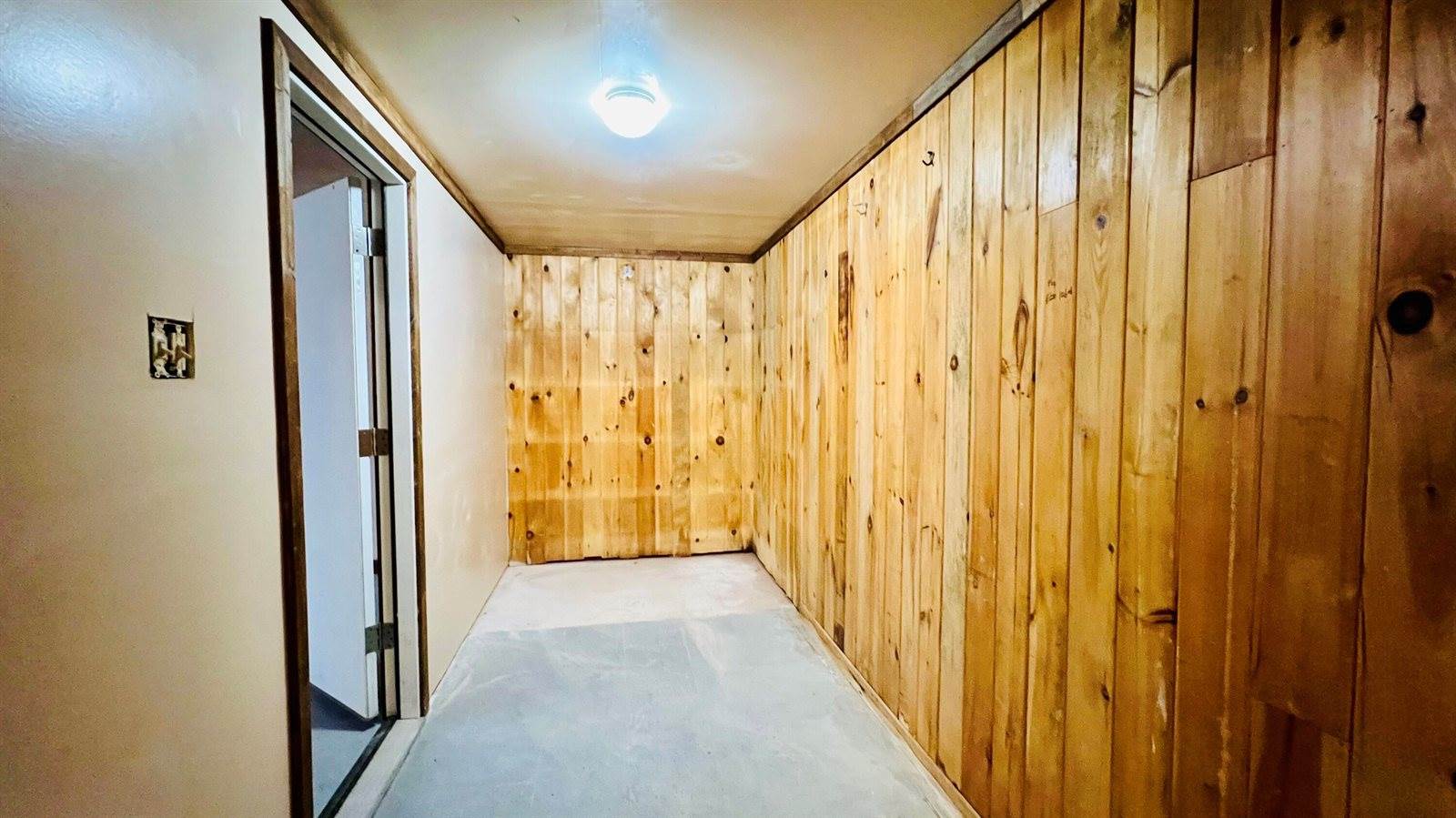 1883 Essex Street, Bangor, ME 04401