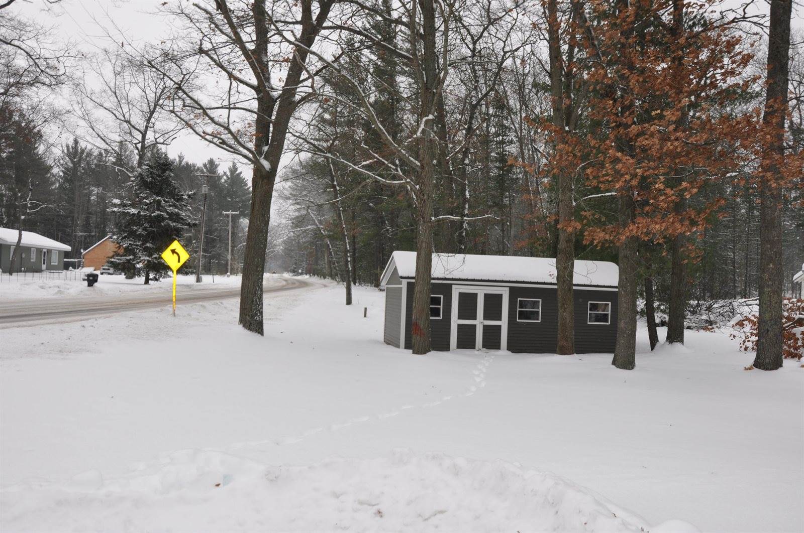 4055 Grass Lake Road, West Branch, MI 48661