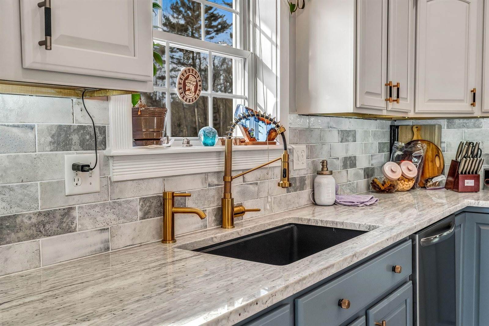 1306 Hudson Road, Glenburn, ME 04401