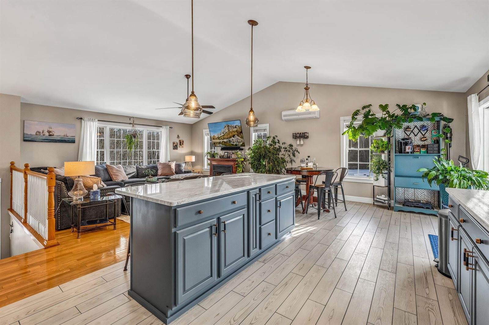 1306 Hudson Road, Glenburn, ME 04401