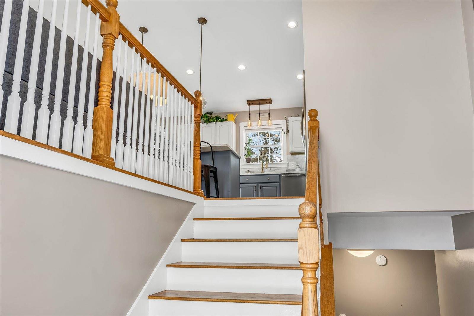 1306 Hudson Road, Glenburn, ME 04401