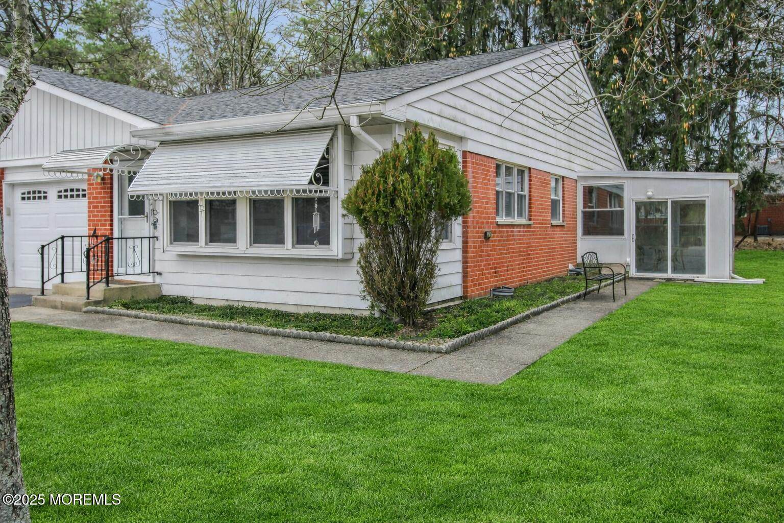 988 B Constitution Boulevard, Whiting, NJ 08759