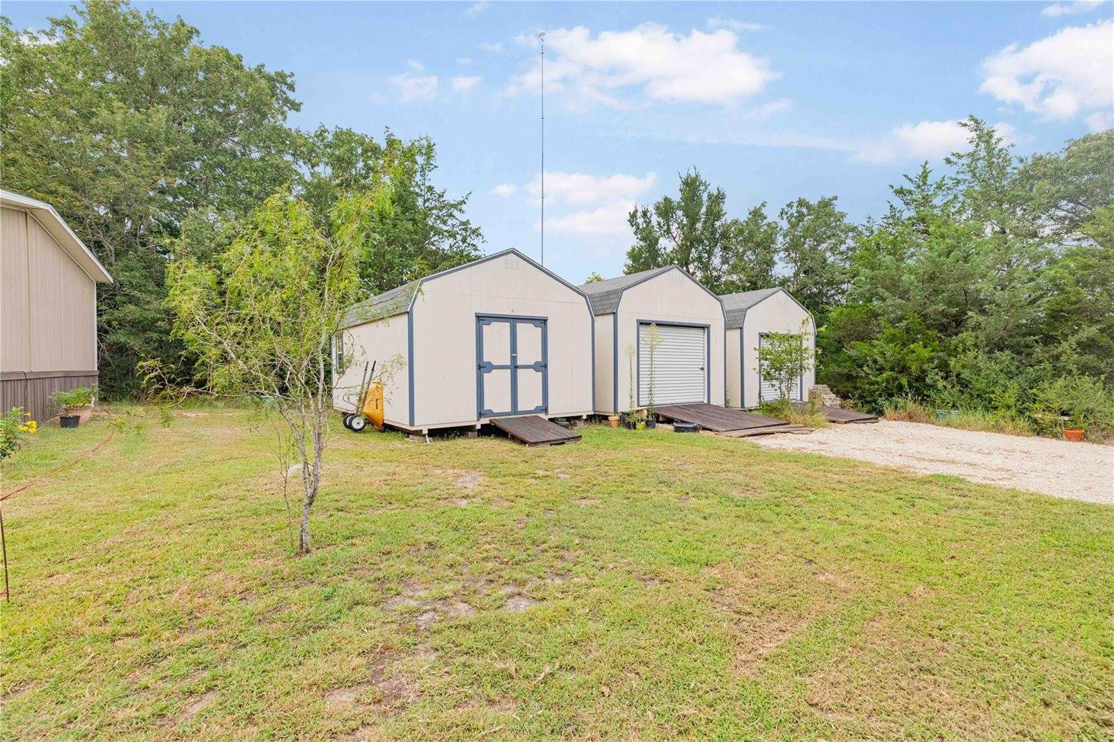 680 Mallard Drive, Caldwell, TX 77836