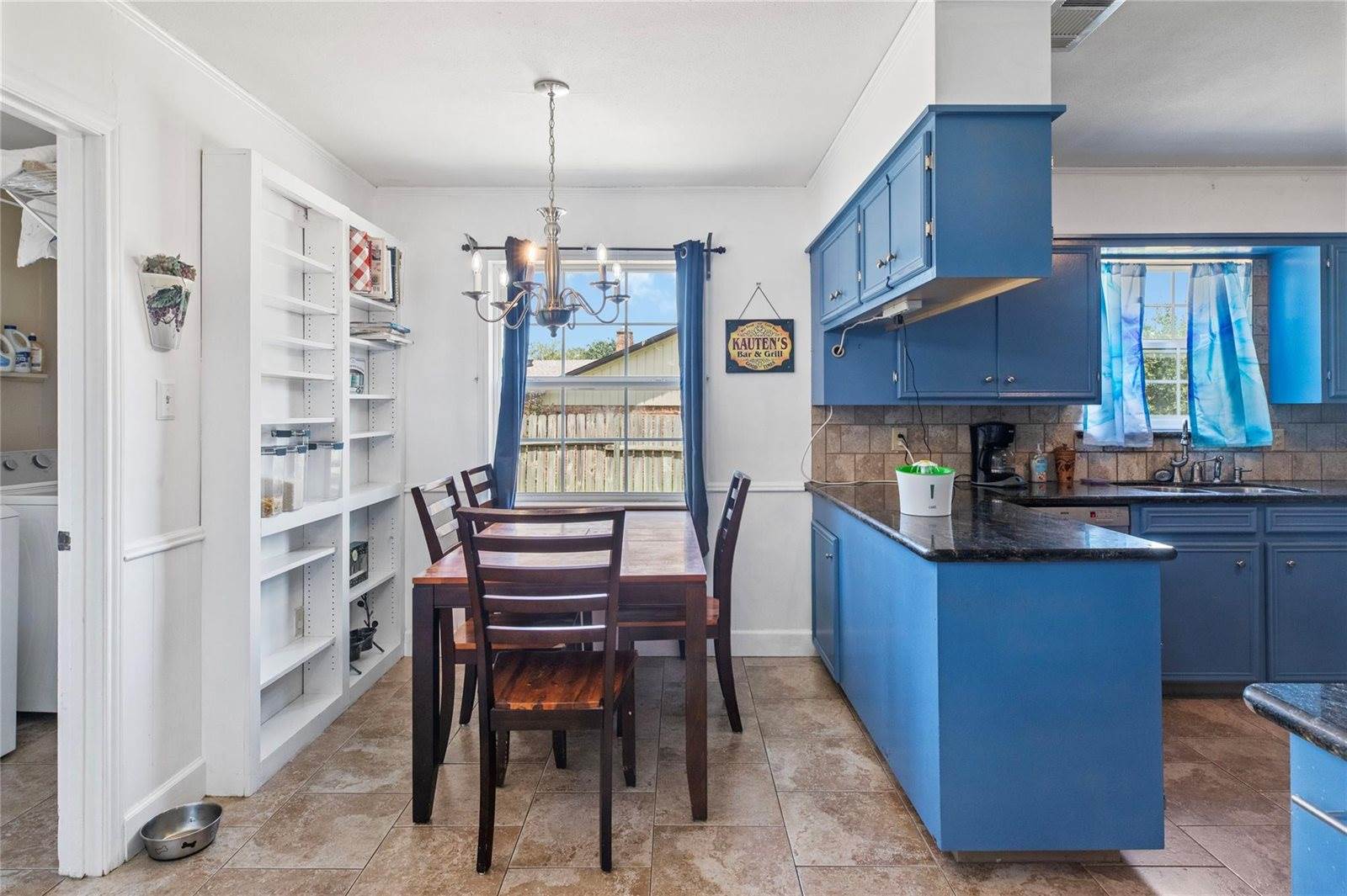 2513 Broadmoor Drive, Bryan, TX 77802