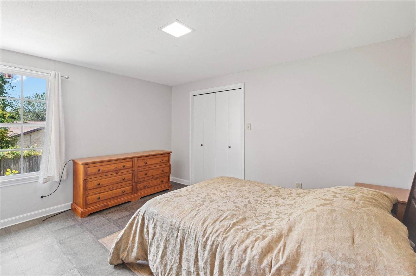 2513 Broadmoor Drive, Bryan, TX 77802