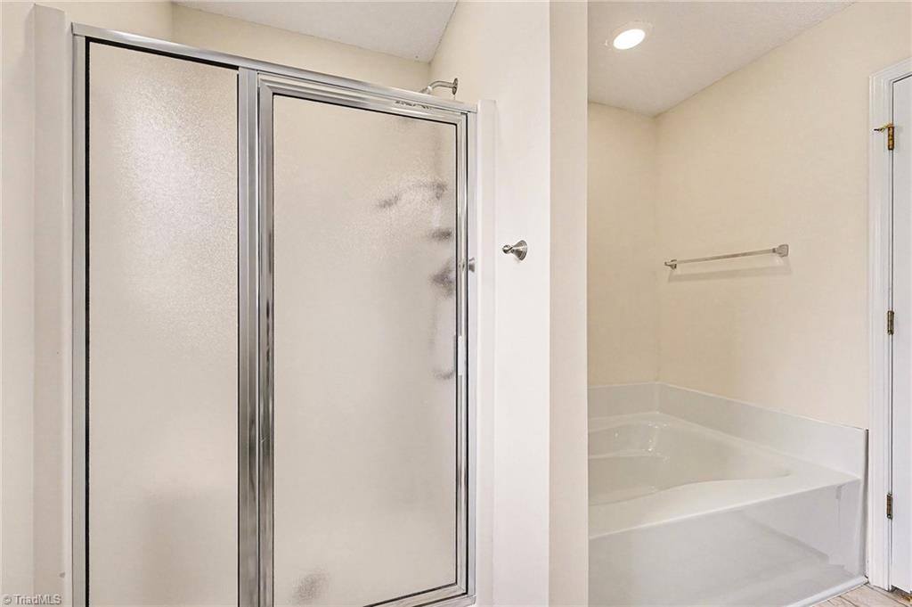 4512 Ridgefall Road, Greensboro, NC 27410