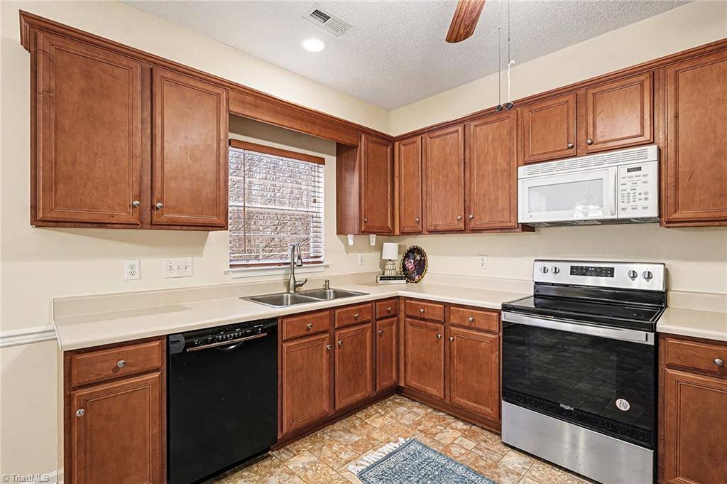 4512 Ridgefall Road, Greensboro, NC 27410