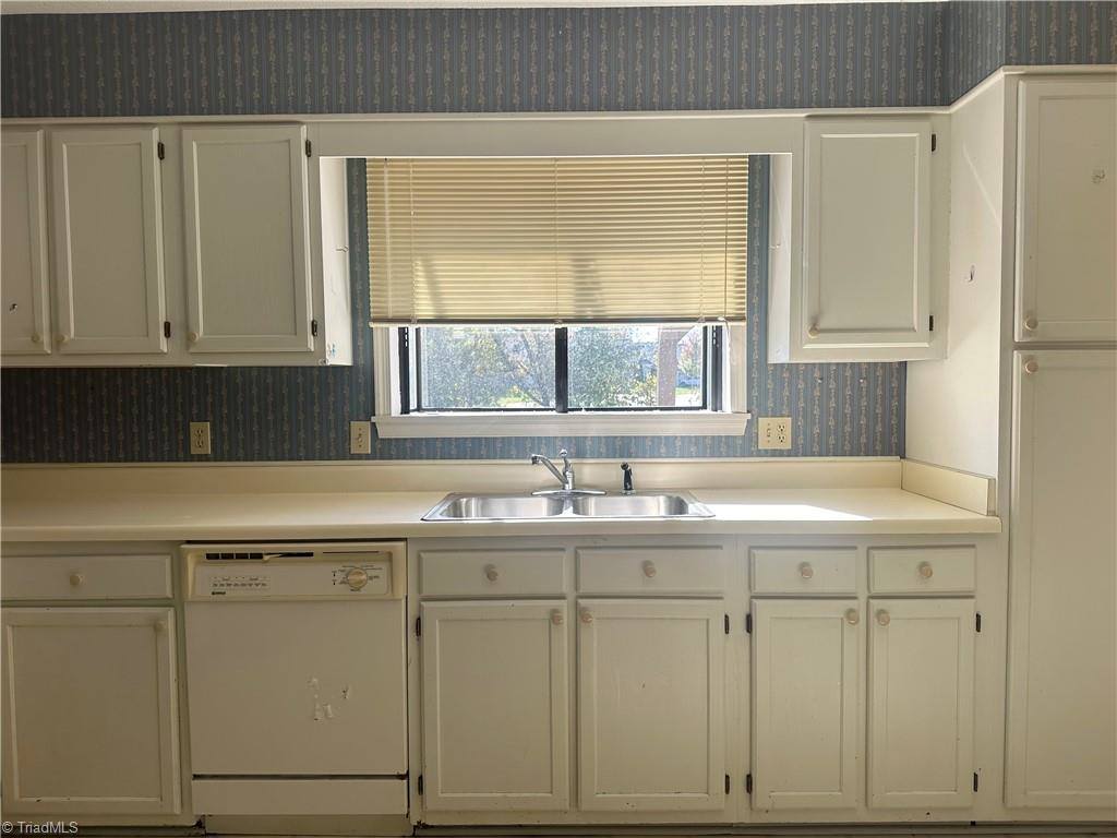 159 Old Mill Road, High Point, NC 27265