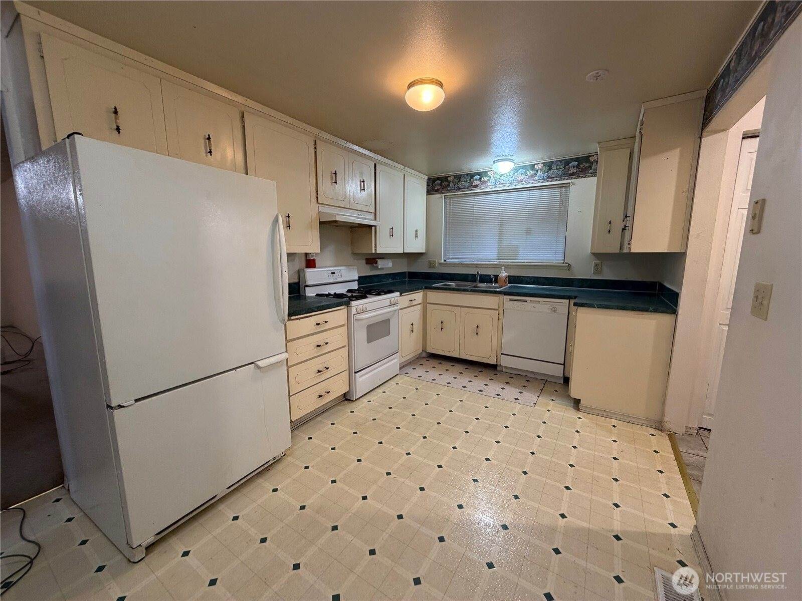 7106 38th Drive SE, Lacey, WA 98503