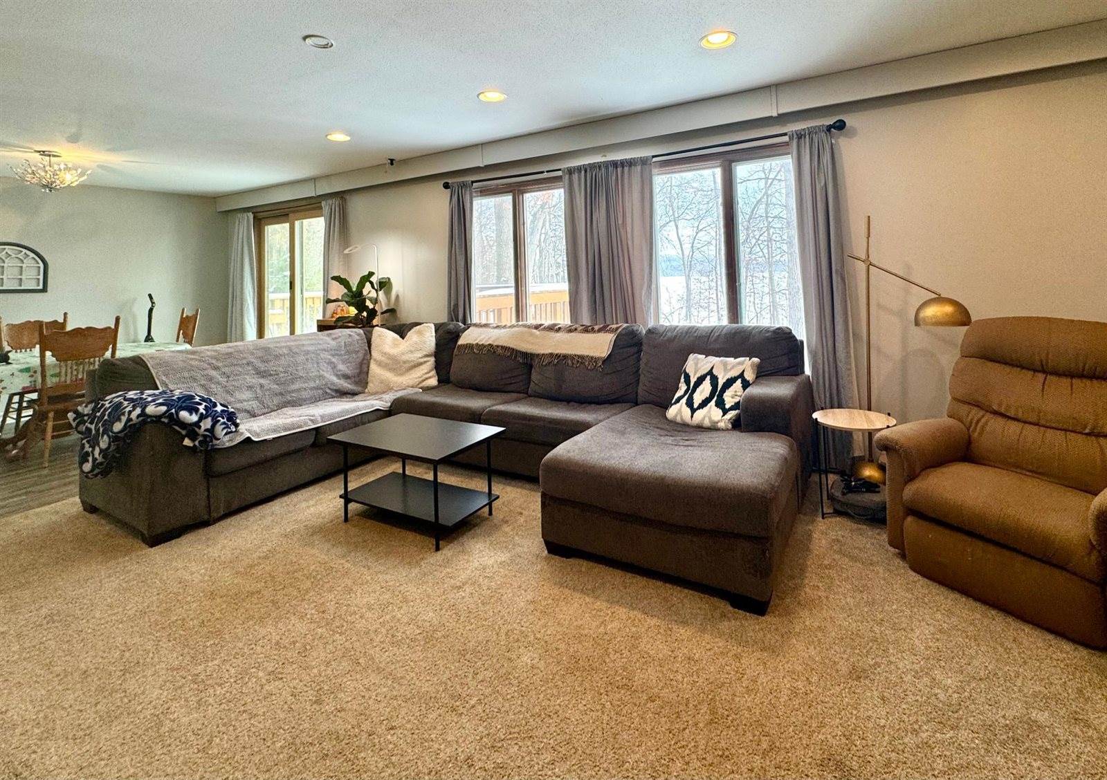 17196 Dewes Road, Brainerd, MN 56401