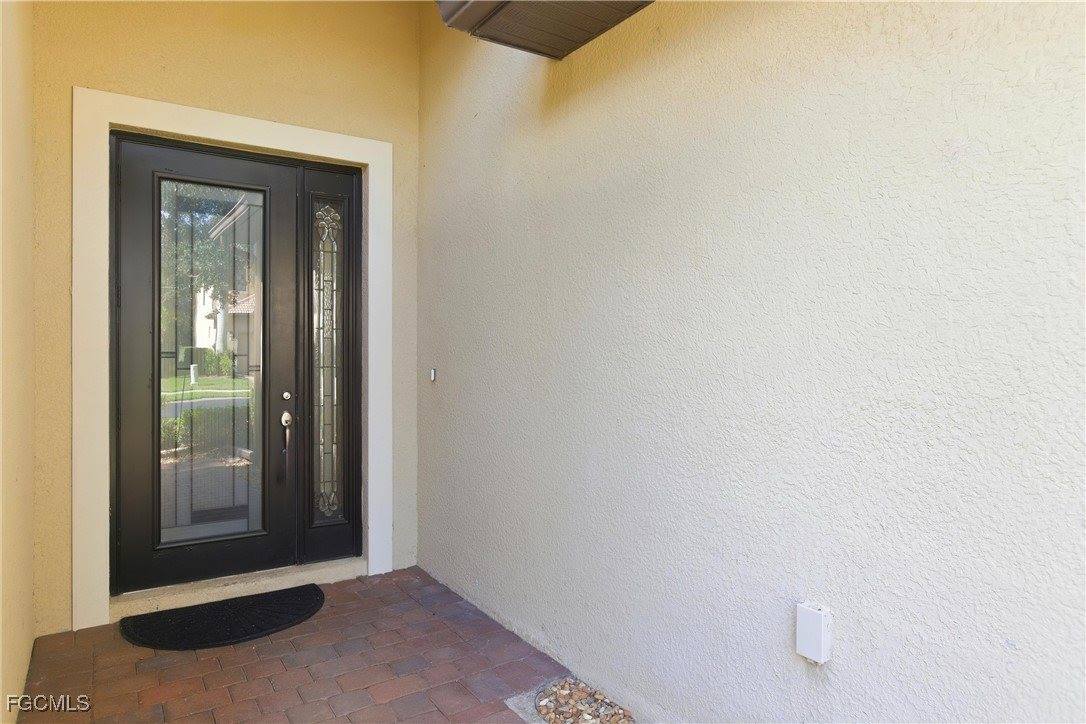 7866 Bucks Run Drive, Naples, FL 34120