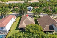 7866 Bucks Run Drive, Naples, FL 34120