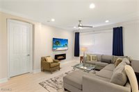 7866 Bucks Run Drive, Naples, FL 34120