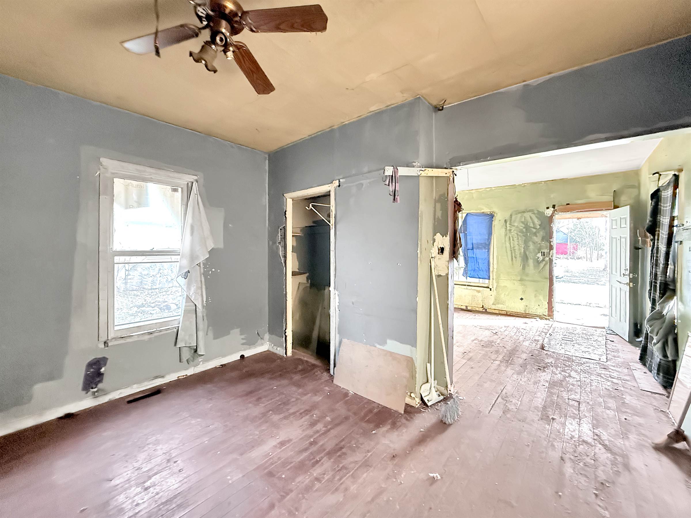 1513 S 21st St, Terre Haute, IN 47803