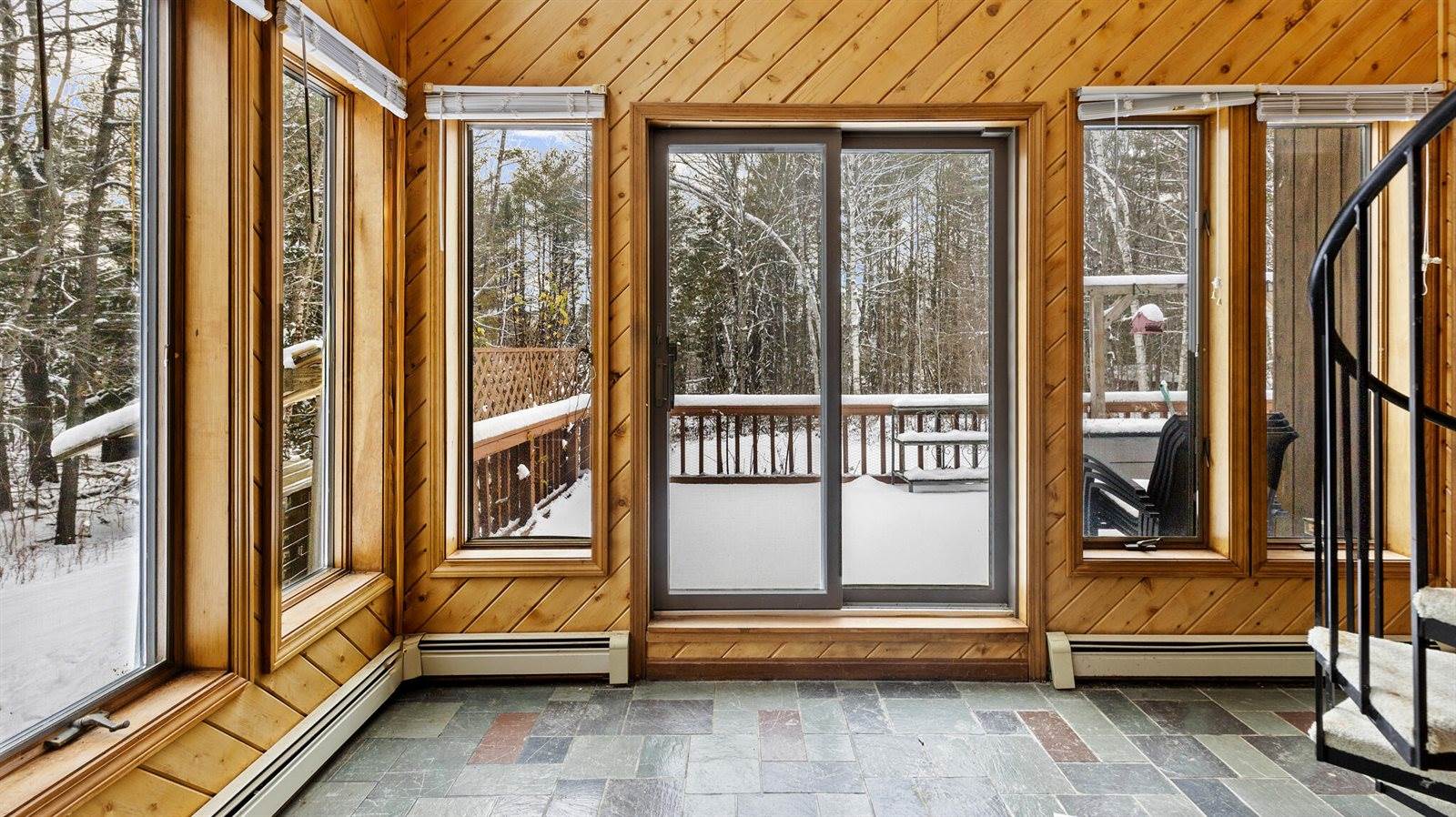 566 Deerfield Drive, Hermon, ME 04401