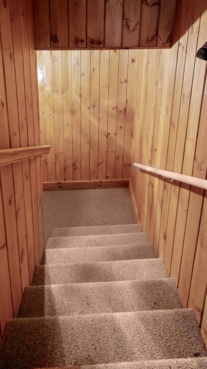 566 Deerfield Drive, Hermon, ME 04401