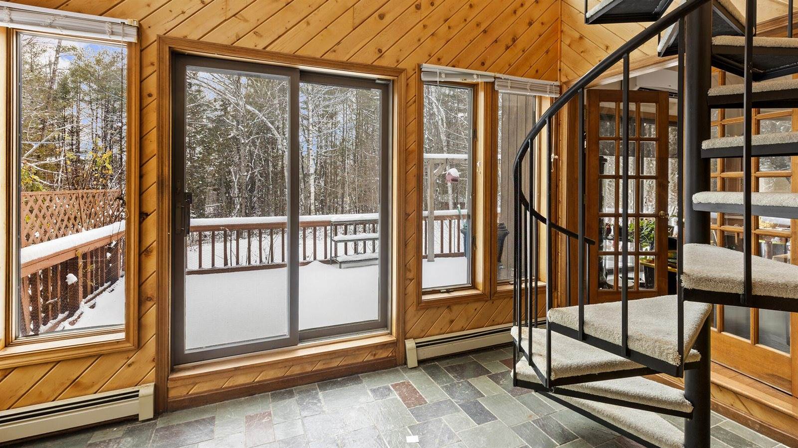 566 Deerfield Drive, Hermon, ME 04401