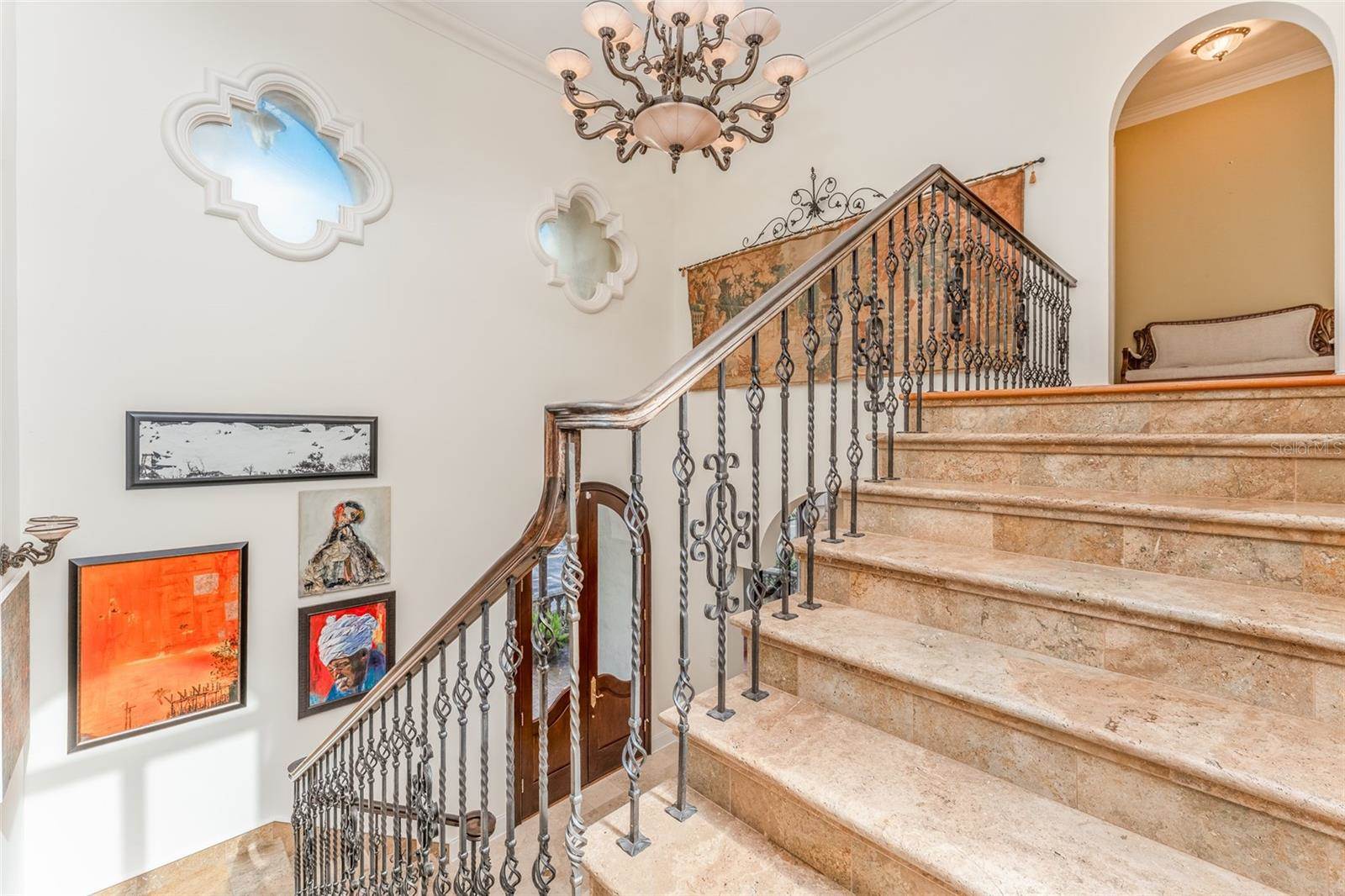 2152 Coffee Pot Boulevard NE, Saint Petersburg, FL 33704