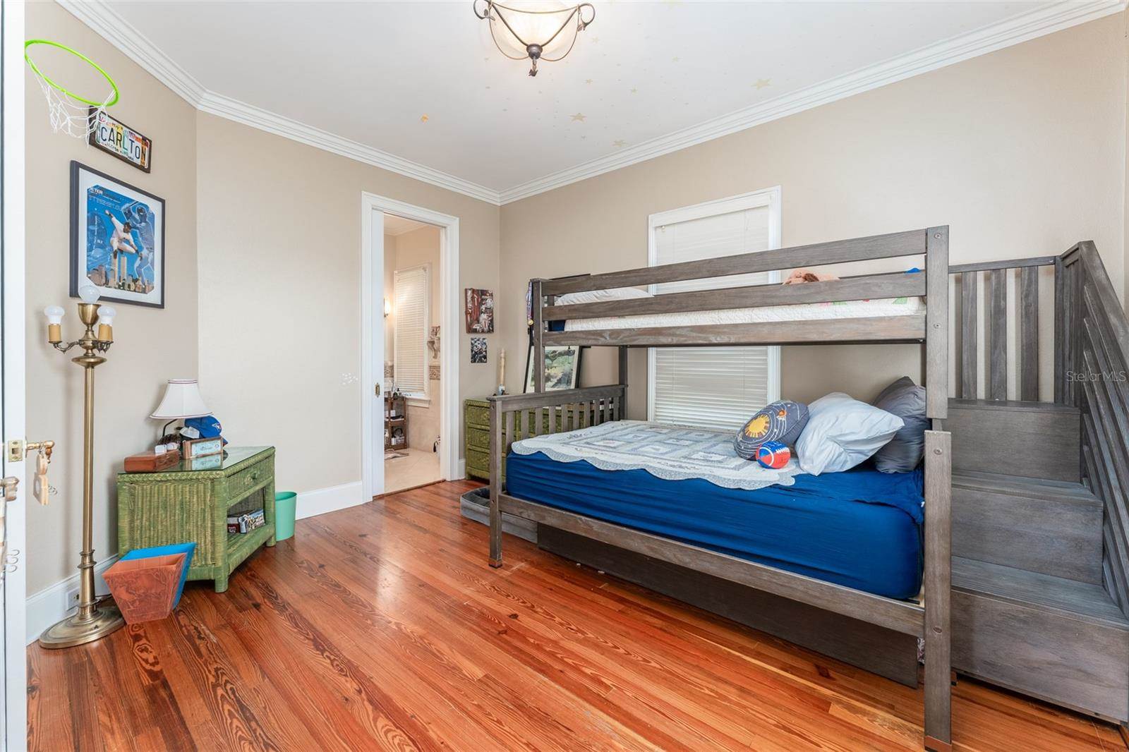 2152 Coffee Pot Boulevard NE, Saint Petersburg, FL 33704