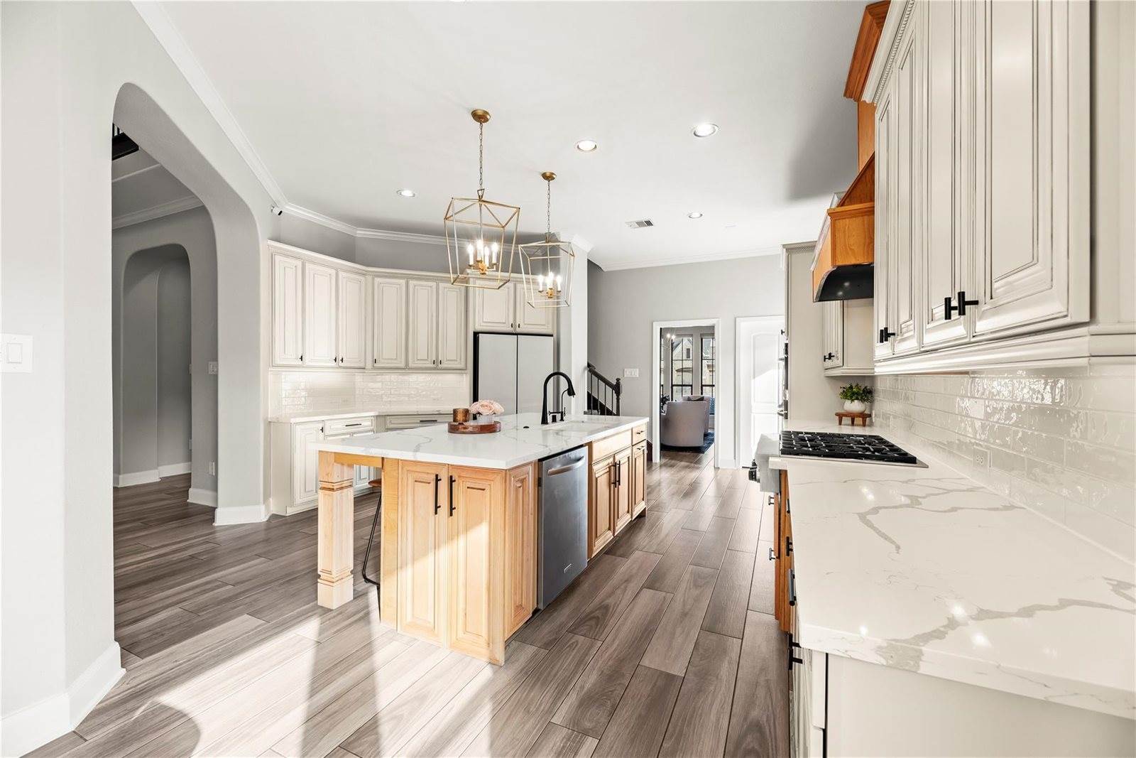 10815 Slumbering Falls Lane, Cypress, TX 77433