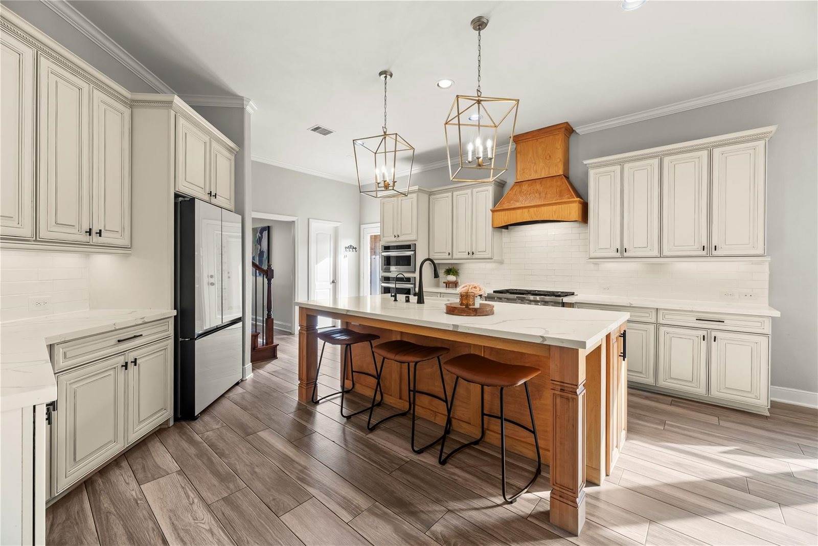 10815 Slumbering Falls Lane, Cypress, TX 77433