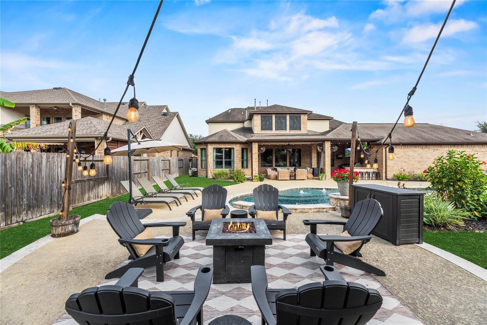 10815 Slumbering Falls Lane, Cypress, TX 77433