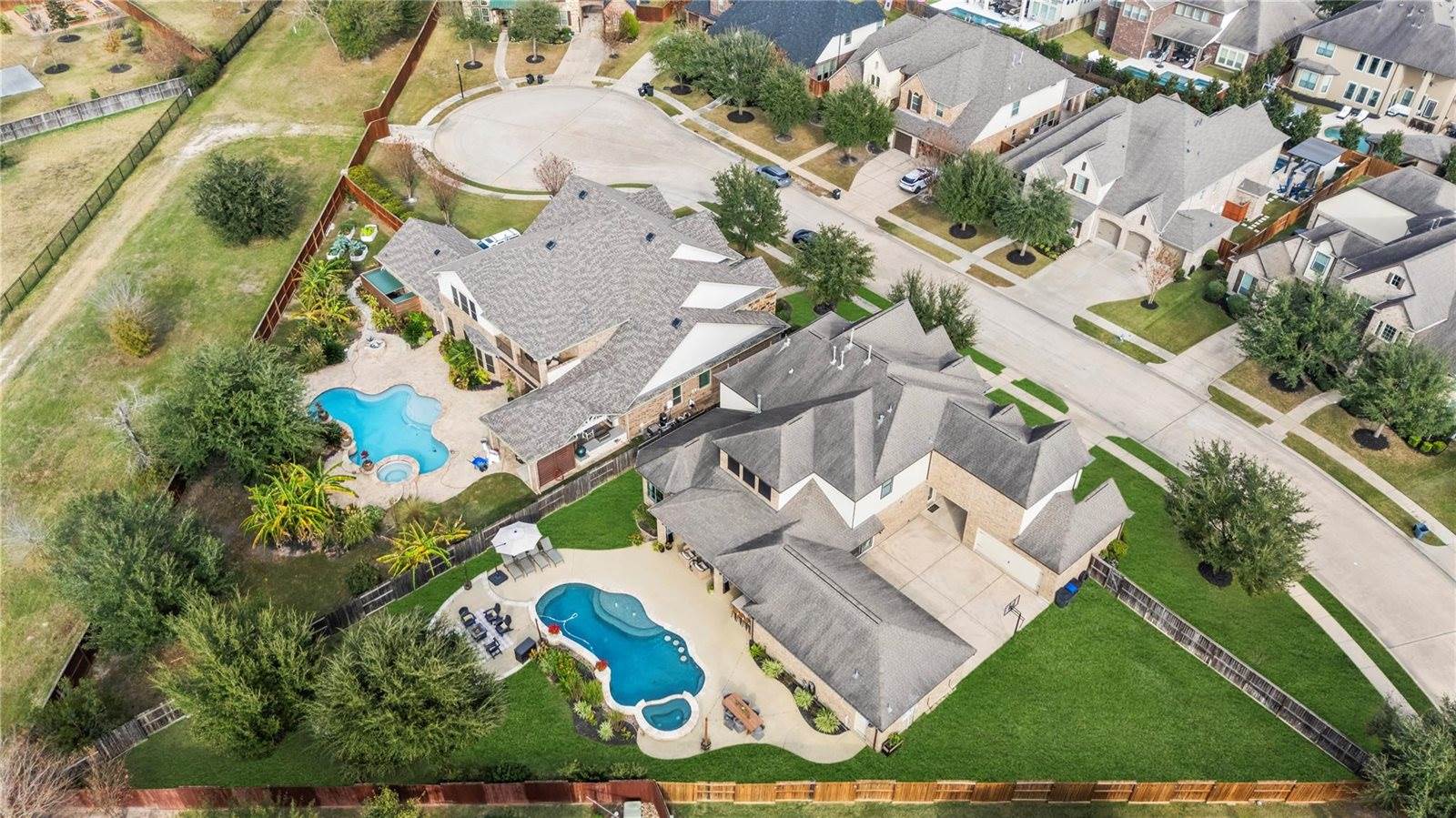 10815 Slumbering Falls Lane, Cypress, TX 77433