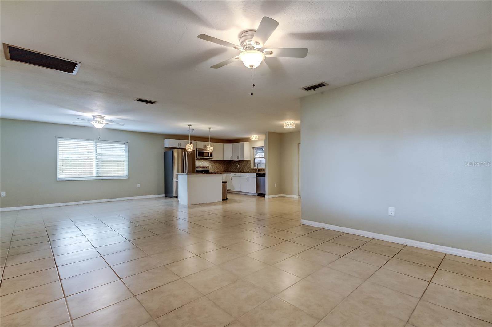 5760 71ST Street North, Saint Petersburg, FL 33709