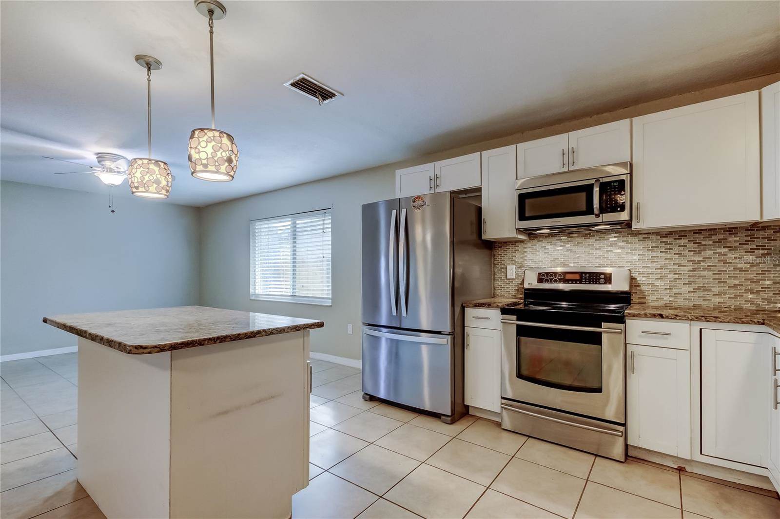 5760 71ST Street North, Saint Petersburg, FL 33709