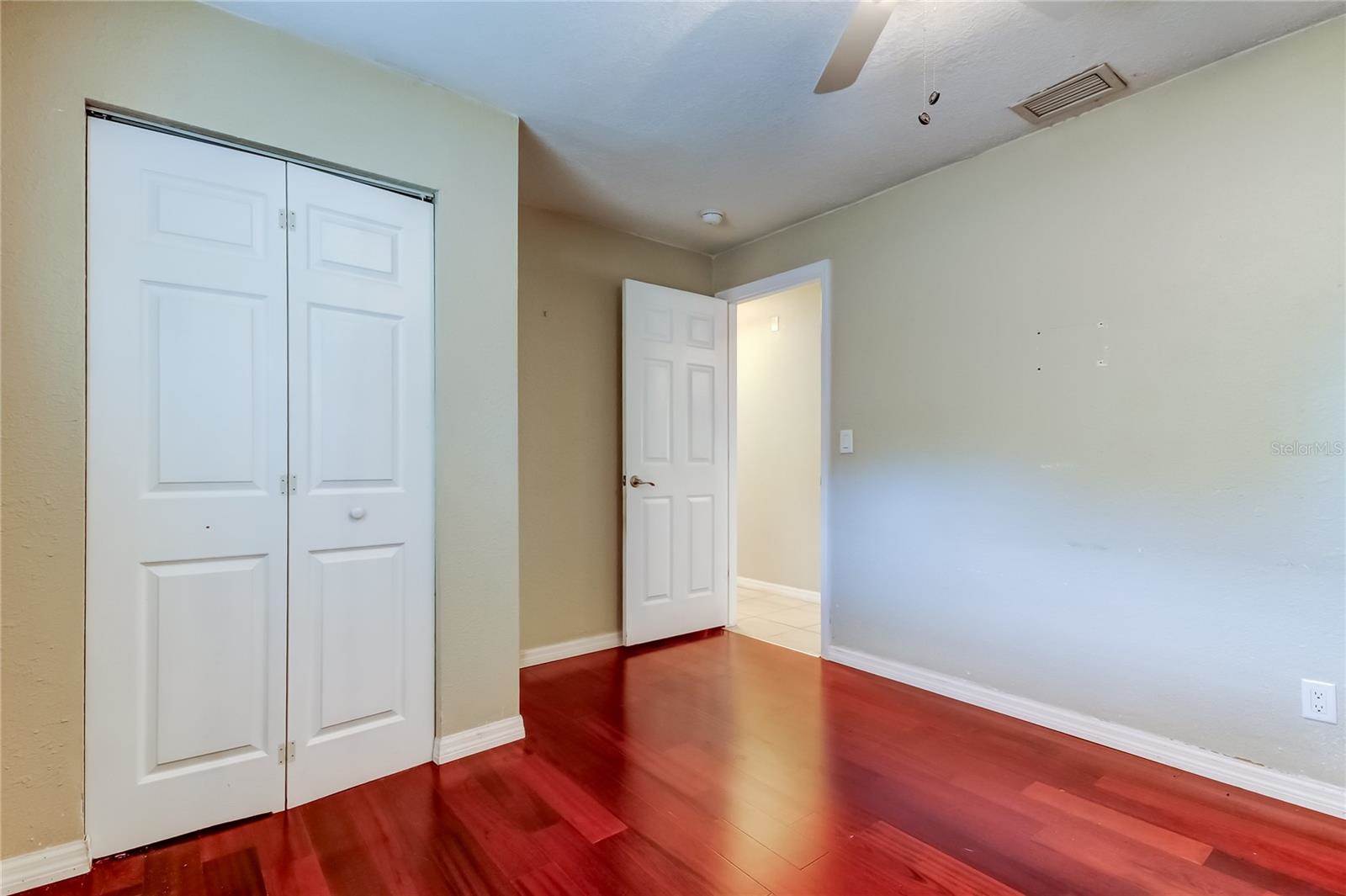 5760 71ST Street North, Saint Petersburg, FL 33709