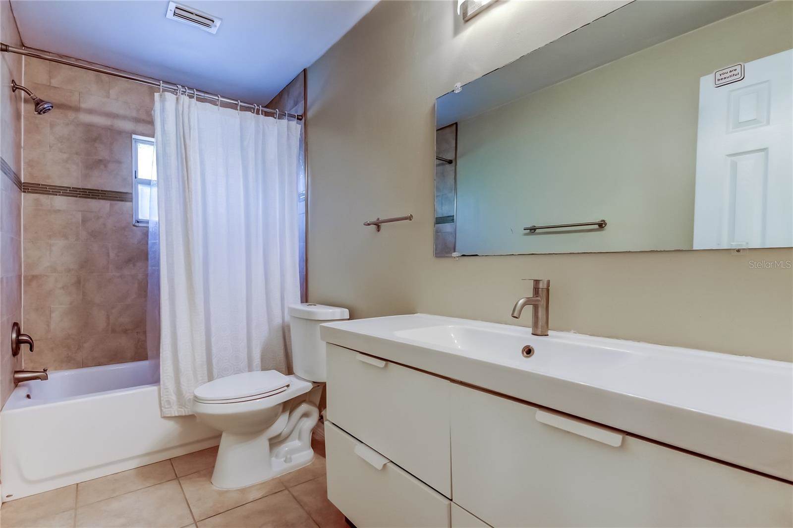 5760 71ST Street North, Saint Petersburg, FL 33709