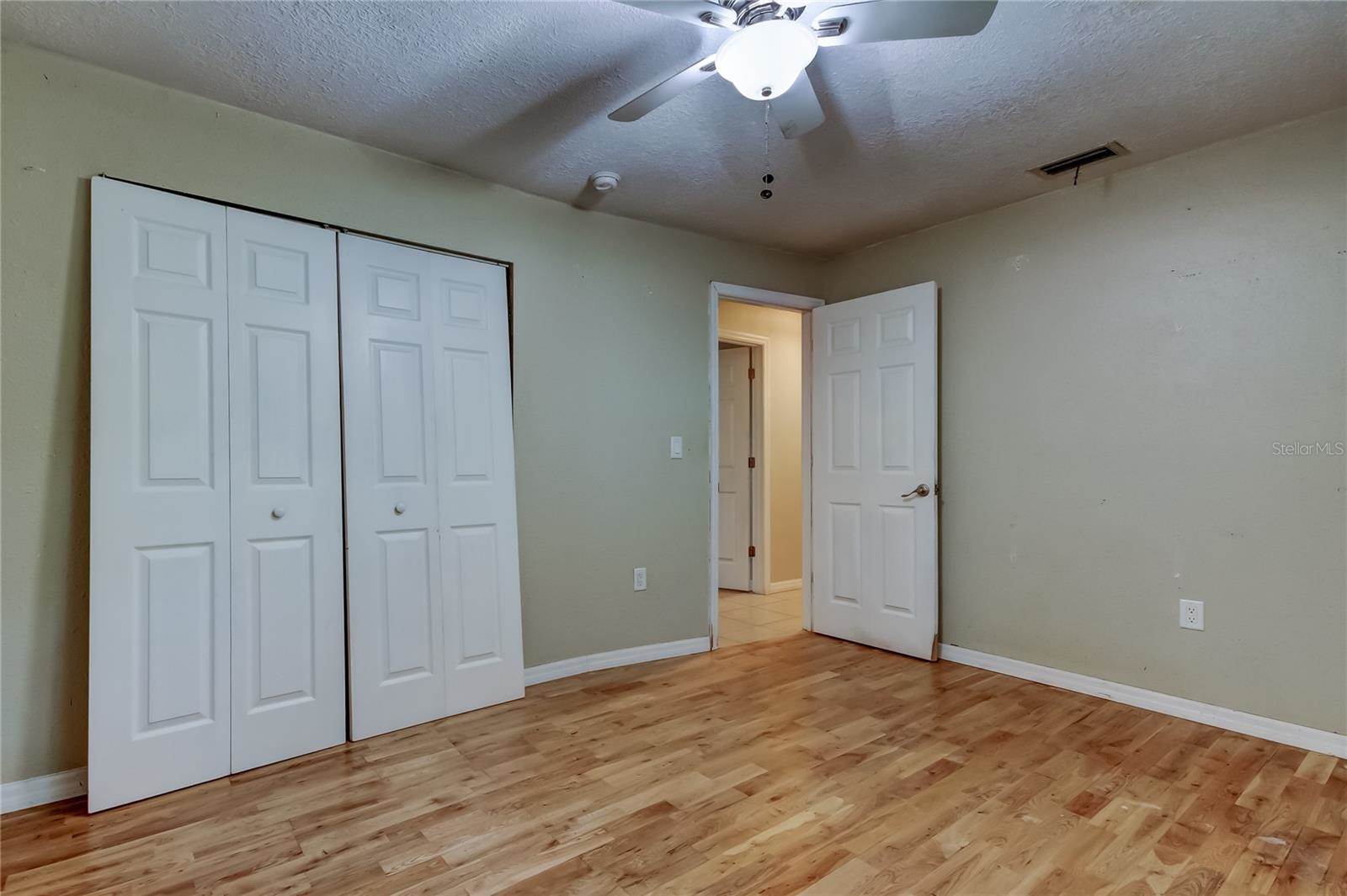 5760 71ST Street North, Saint Petersburg, FL 33709