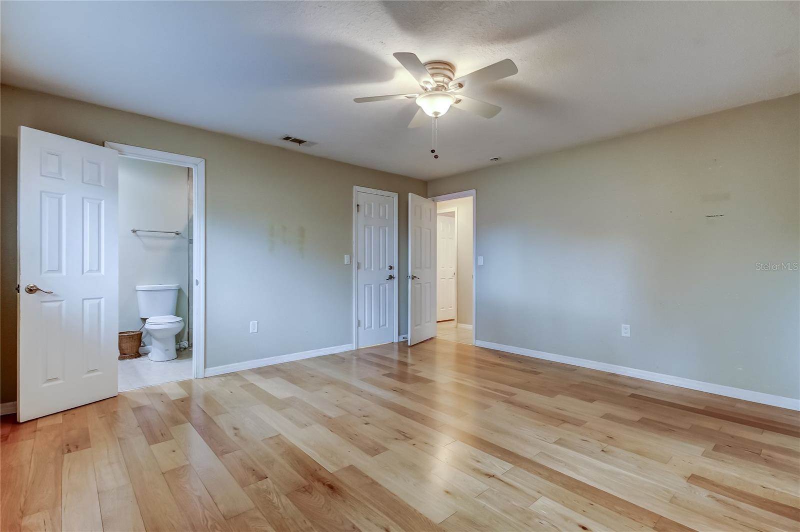 5760 71ST Street North, Saint Petersburg, FL 33709