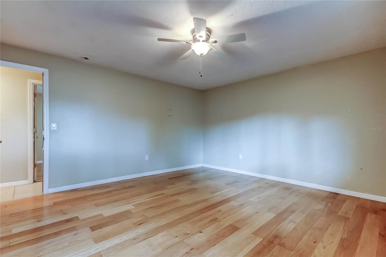 5760 71ST Street North, Saint Petersburg, FL 33709